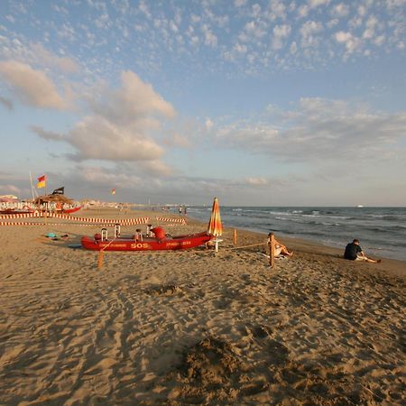 Hotel Ely Viareggio Zewnętrze zdjęcie