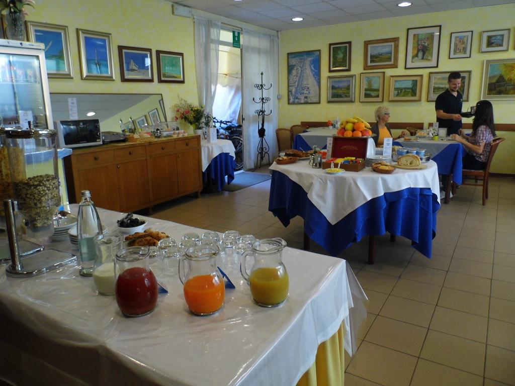 Hotel Ely Viareggio Zewnętrze zdjęcie