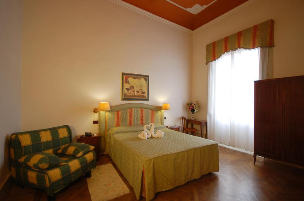 Hotel Ely Viareggio Pokój zdjęcie