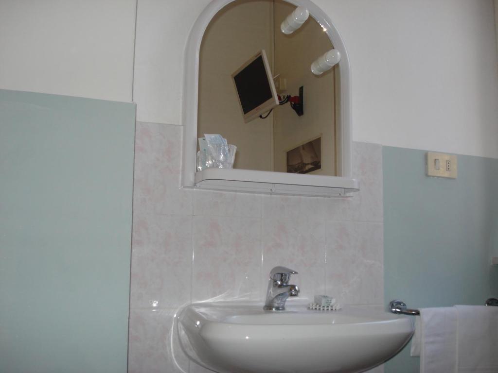 Hotel Ely Viareggio Pokój zdjęcie