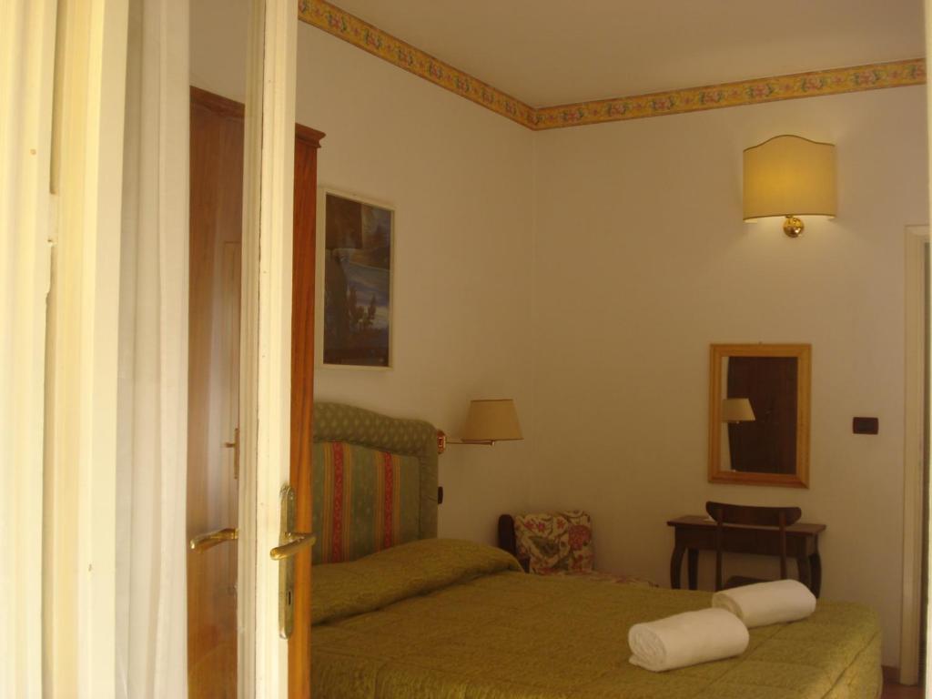 Hotel Ely Viareggio Pokój zdjęcie